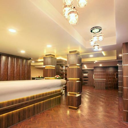Hotel Kings Empire Коччи Экстерьер фото