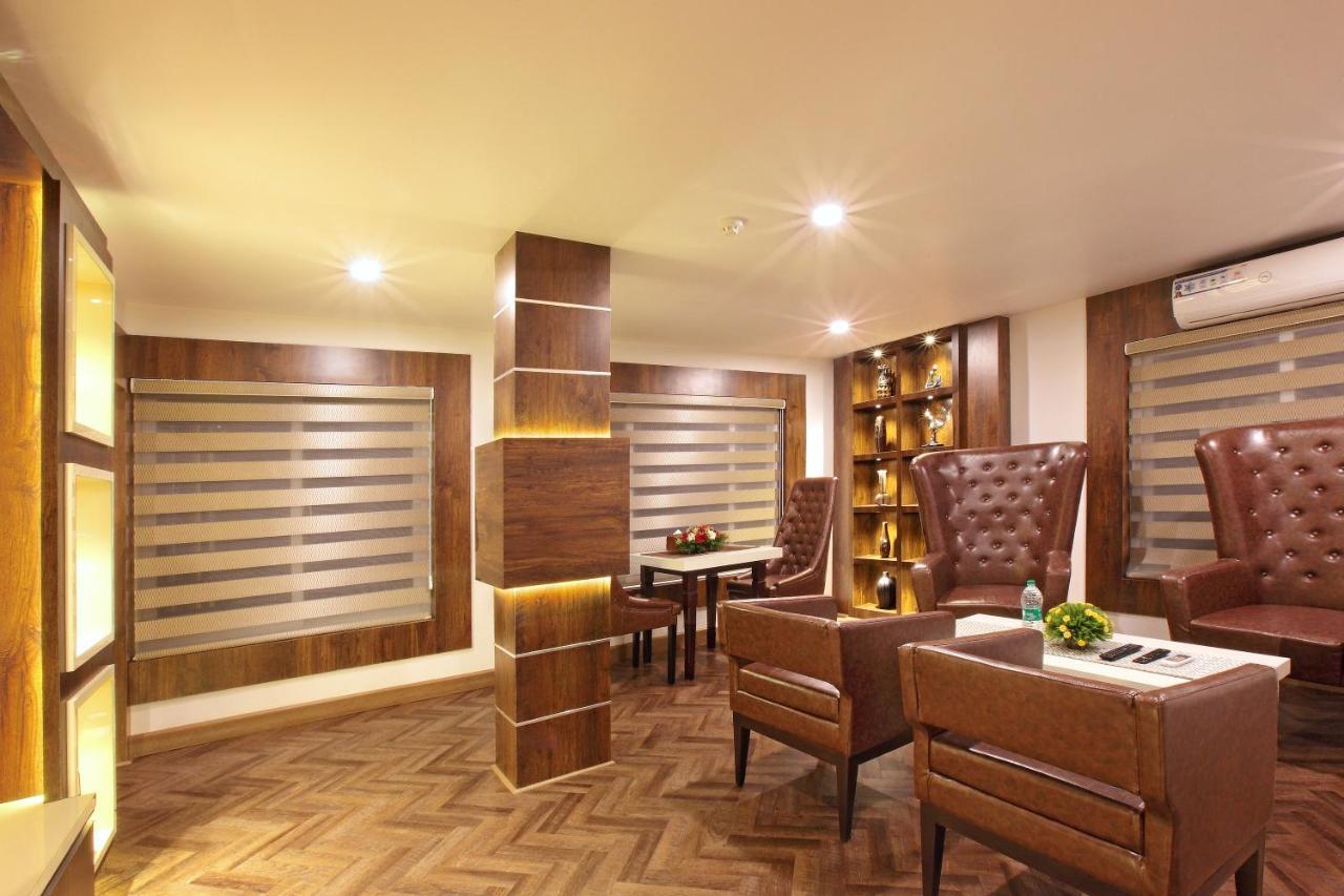 Hotel Kings Empire Коччи Экстерьер фото
