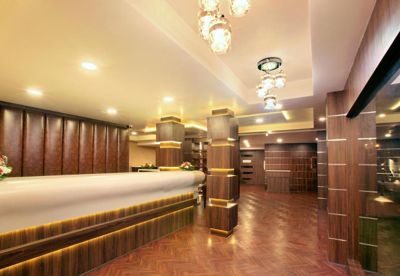 Hotel Kings Empire Коччи Экстерьер фото